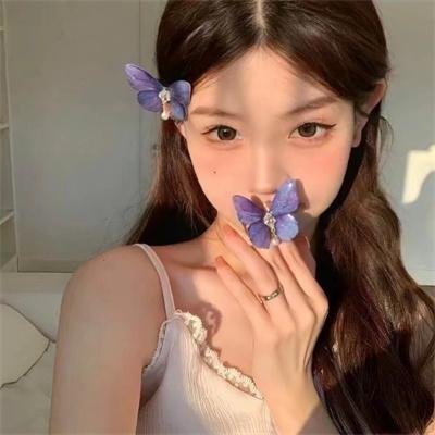 只在那里发光